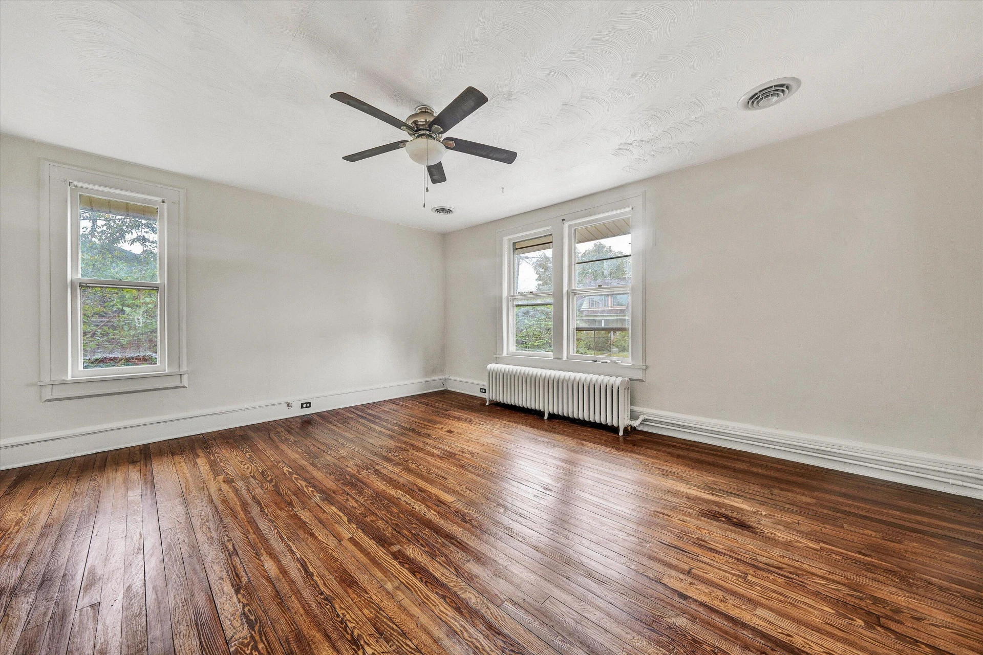 2023 Berkley AVE - Photo 29