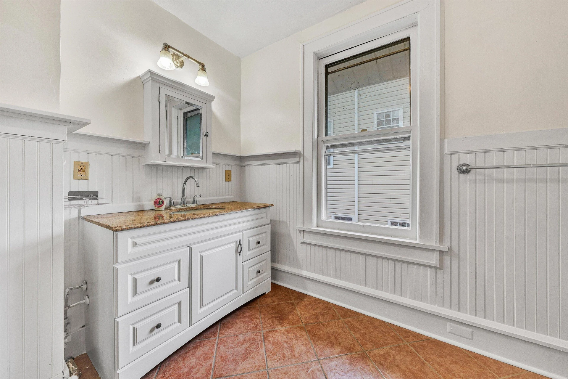 2023 Berkley AVE - Photo 33