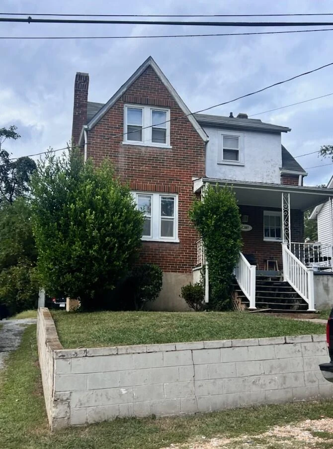 4507 Surrey AVE