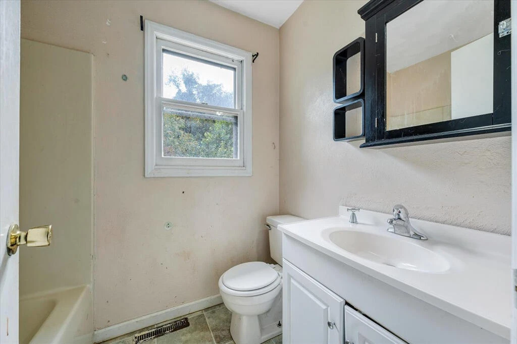 2321 Dunkirk AVE - Photo 14
