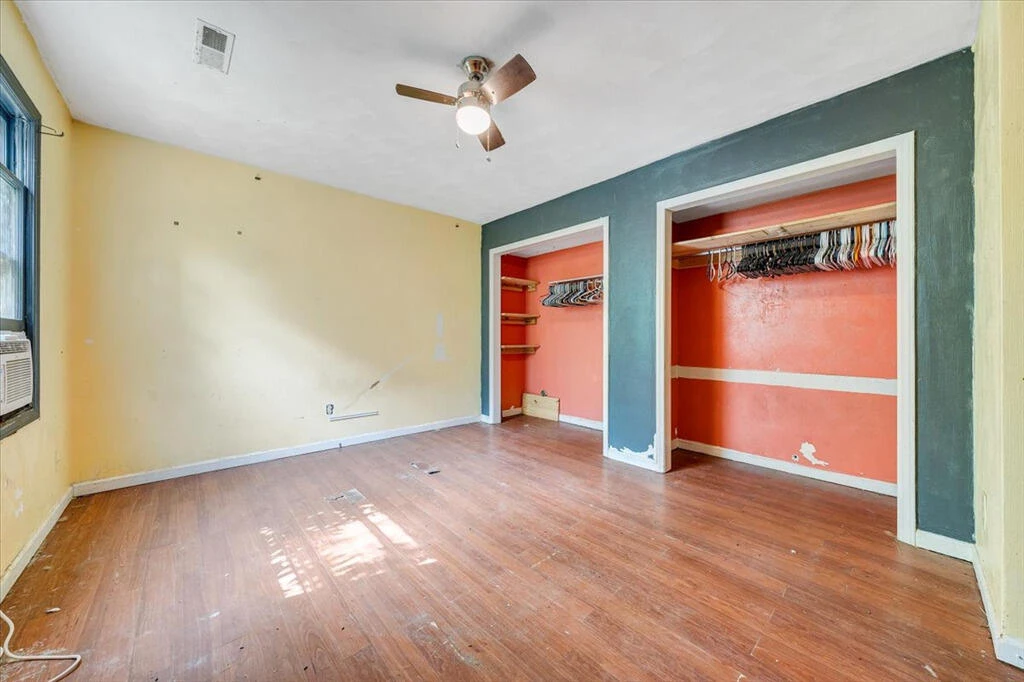 2321 Dunkirk AVE - Photo 20
