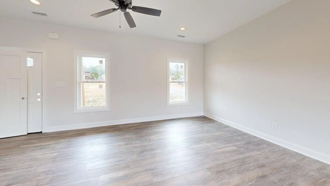 2288 Smith Mountain Lake PKWY - Photo 3