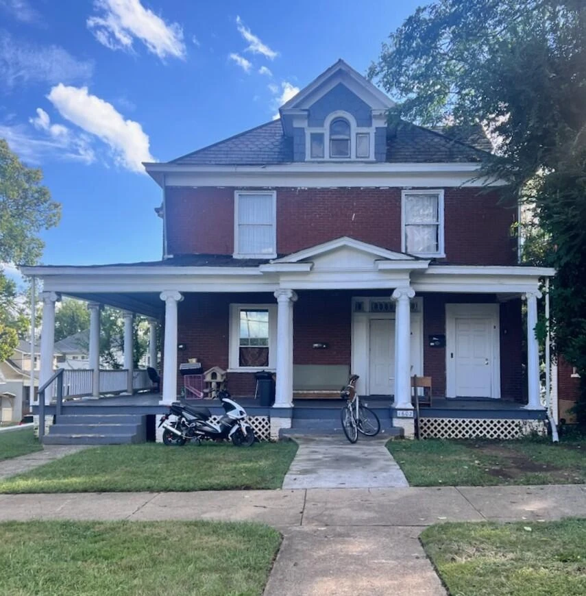 1602 Patterson AVE