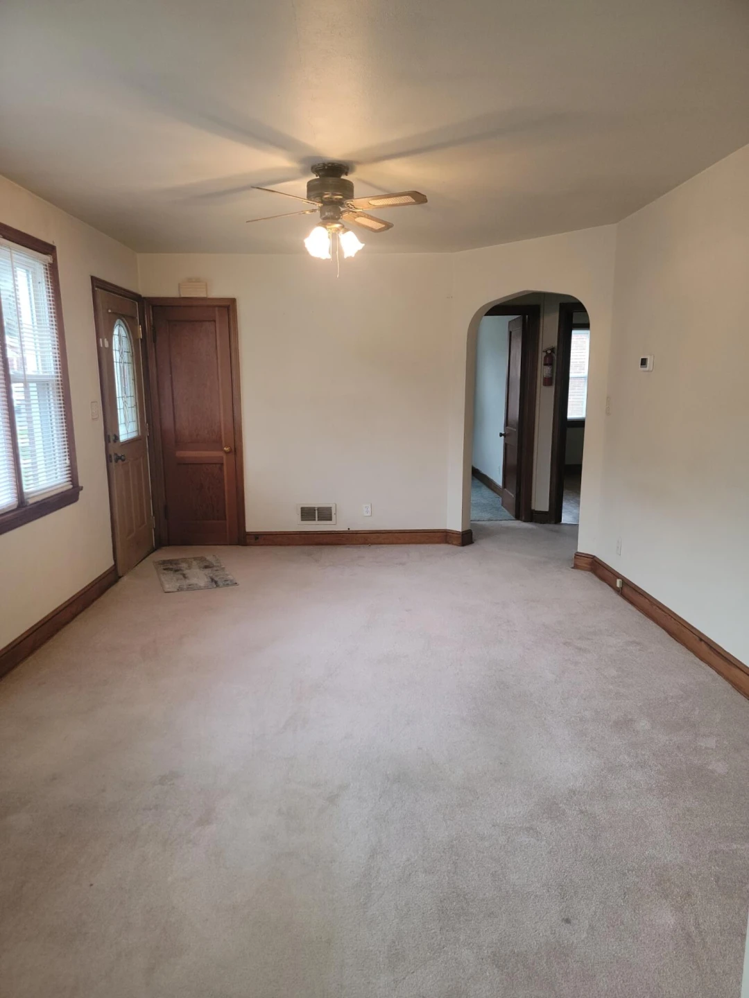 208 Wentworth AVE - Photo 17
