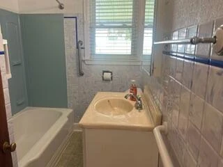 208 Wentworth AVE - Photo 26
