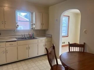 208 Wentworth AVE - Photo 8