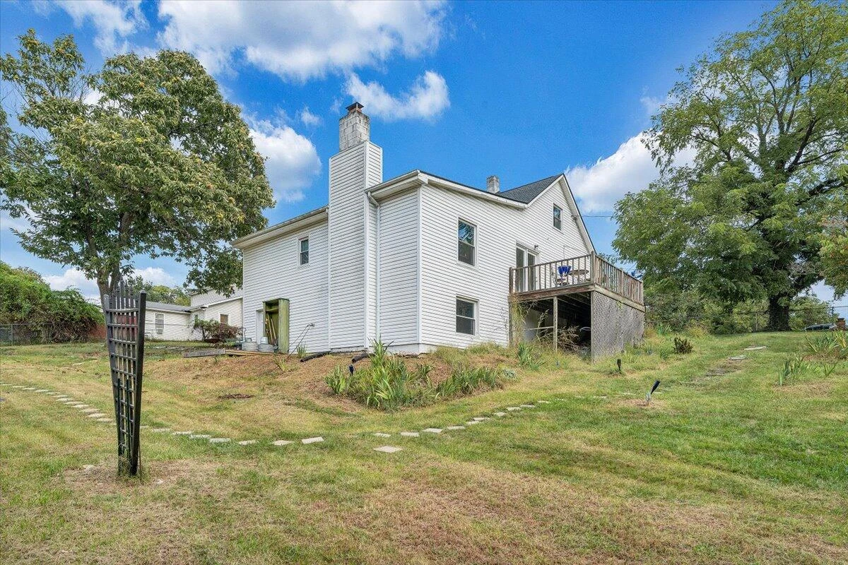 2410 Overlook RD - Photo 21