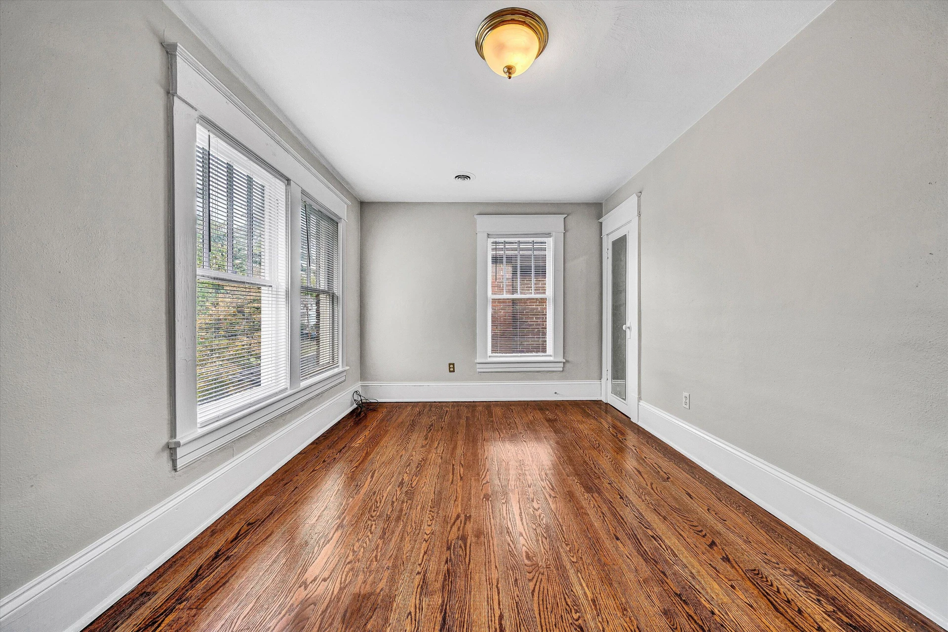 1506 Maple AVE - Photo 21