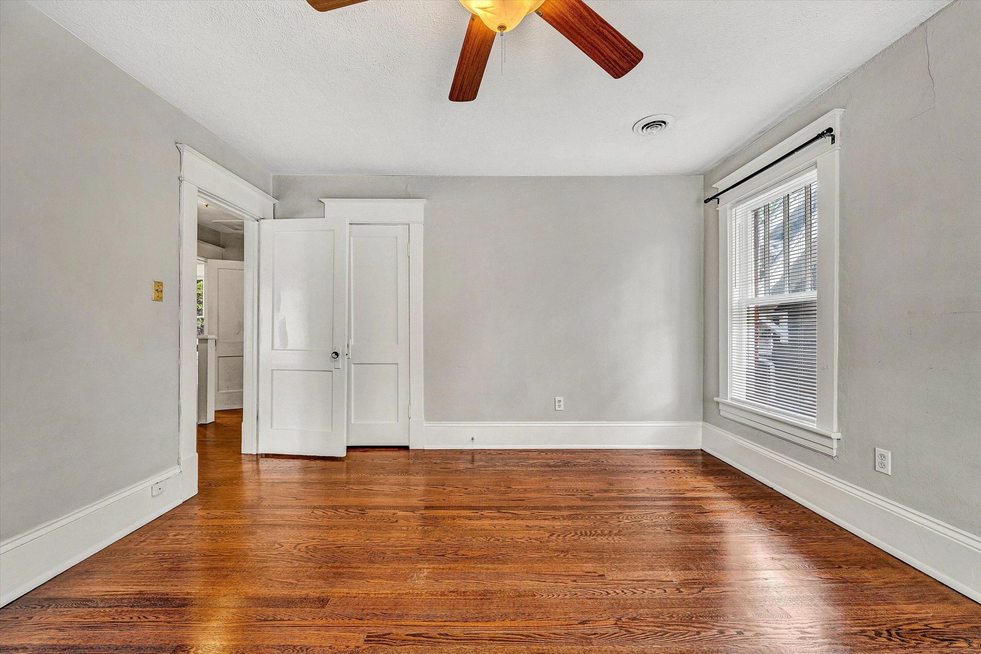 1506 Maple AVE - Photo 24
