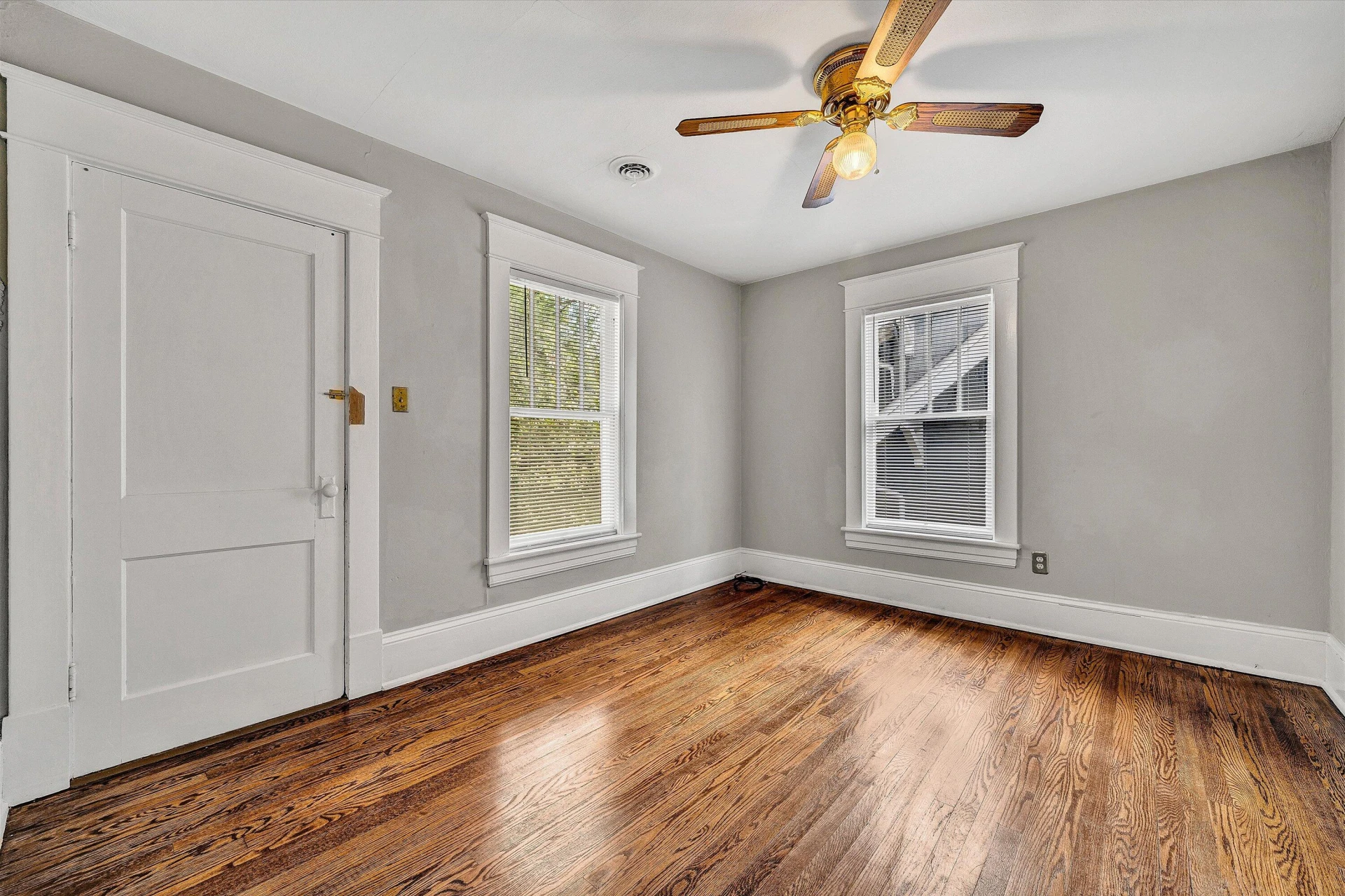 1506 Maple AVE - Photo 25