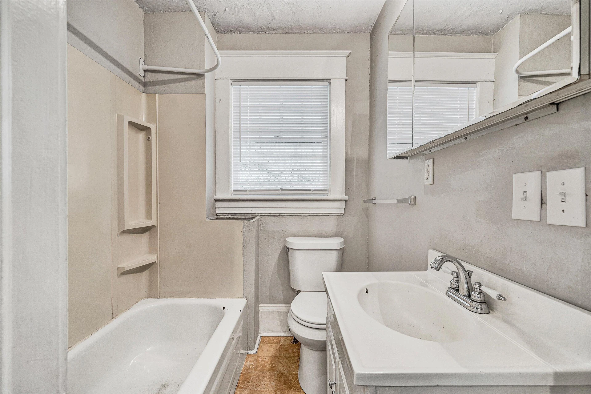 1506 Maple AVE - Photo 29