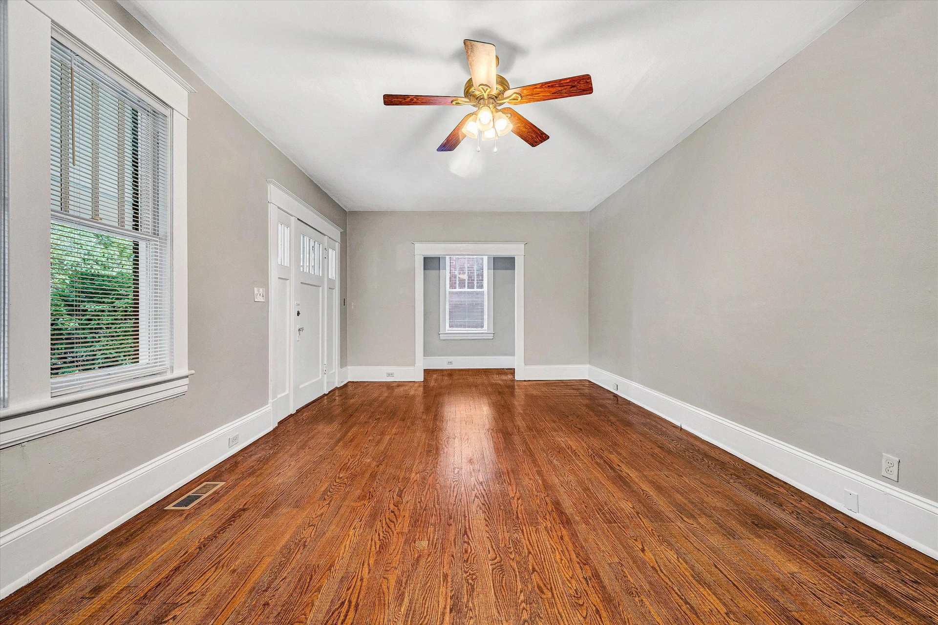 1506 Maple AVE - Photo 10
