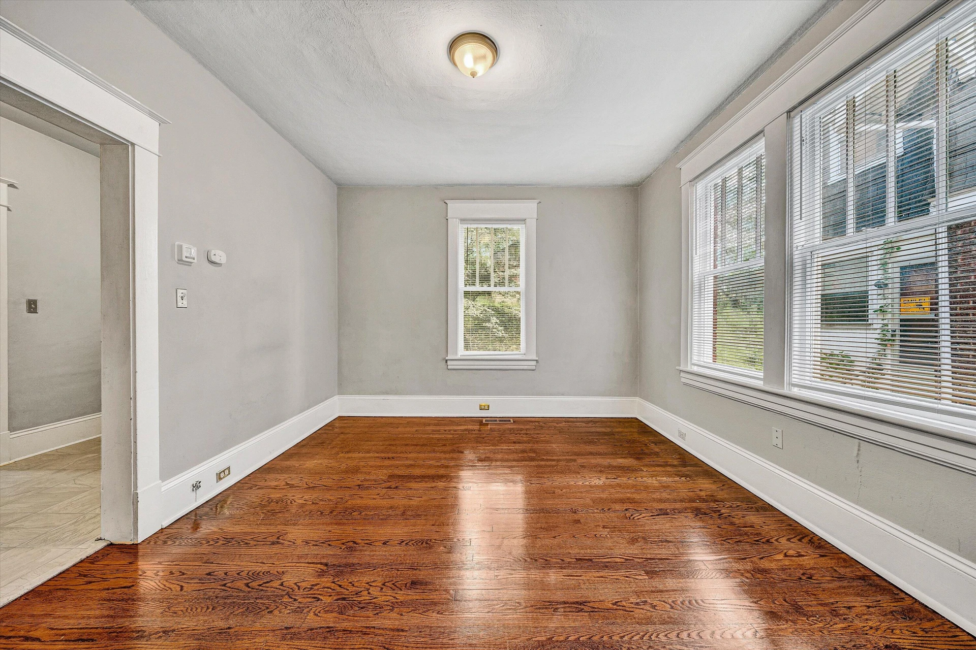1506 Maple AVE - Photo 11