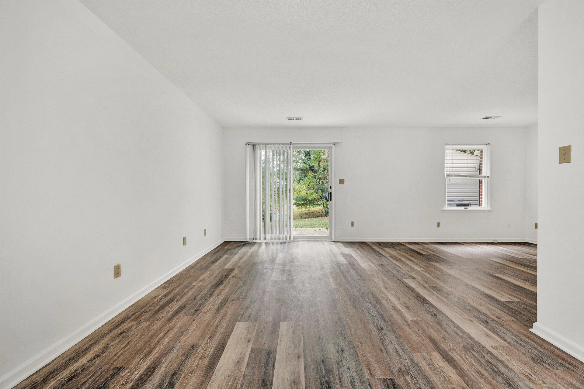 100 Franklin Parke CT - Photo 5