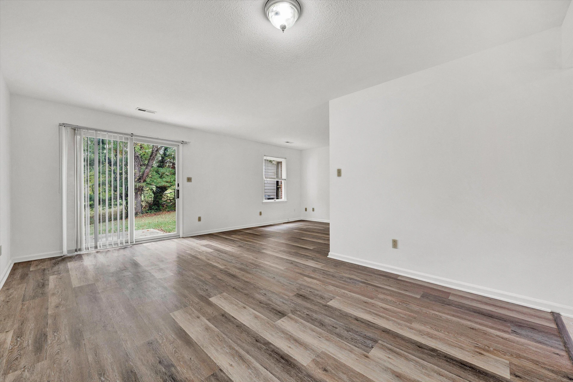 100 Franklin Parke CT - Photo 6