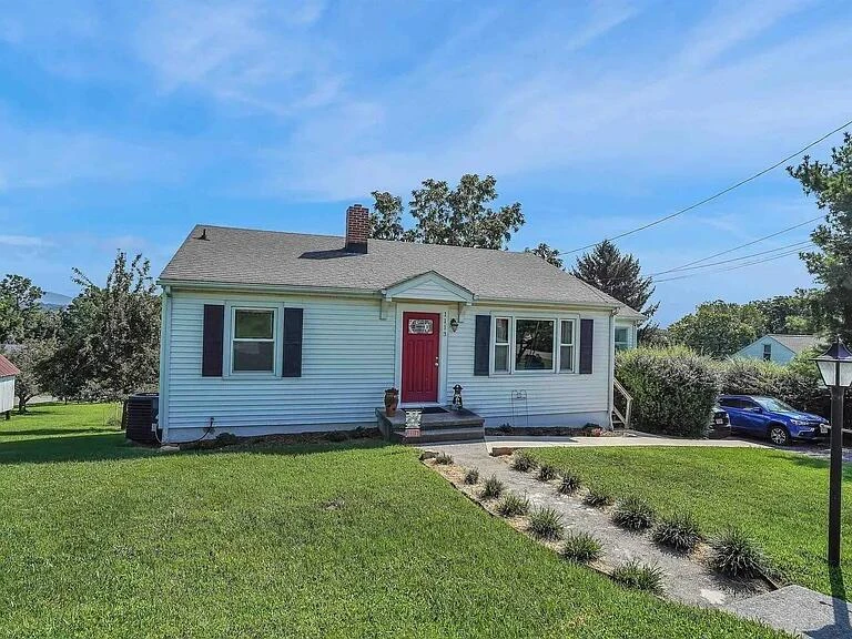 1113 Mountain AVE
