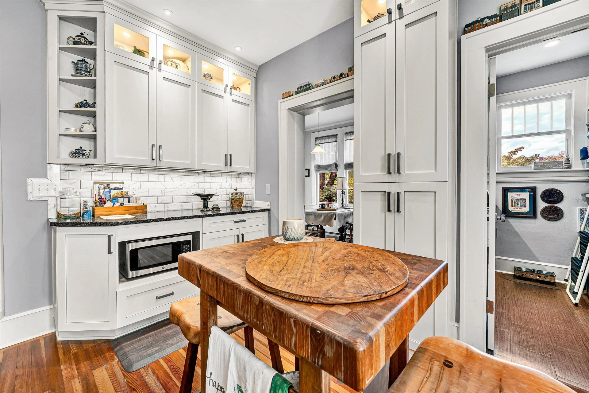 2435 Stanley AVE - Photo 15