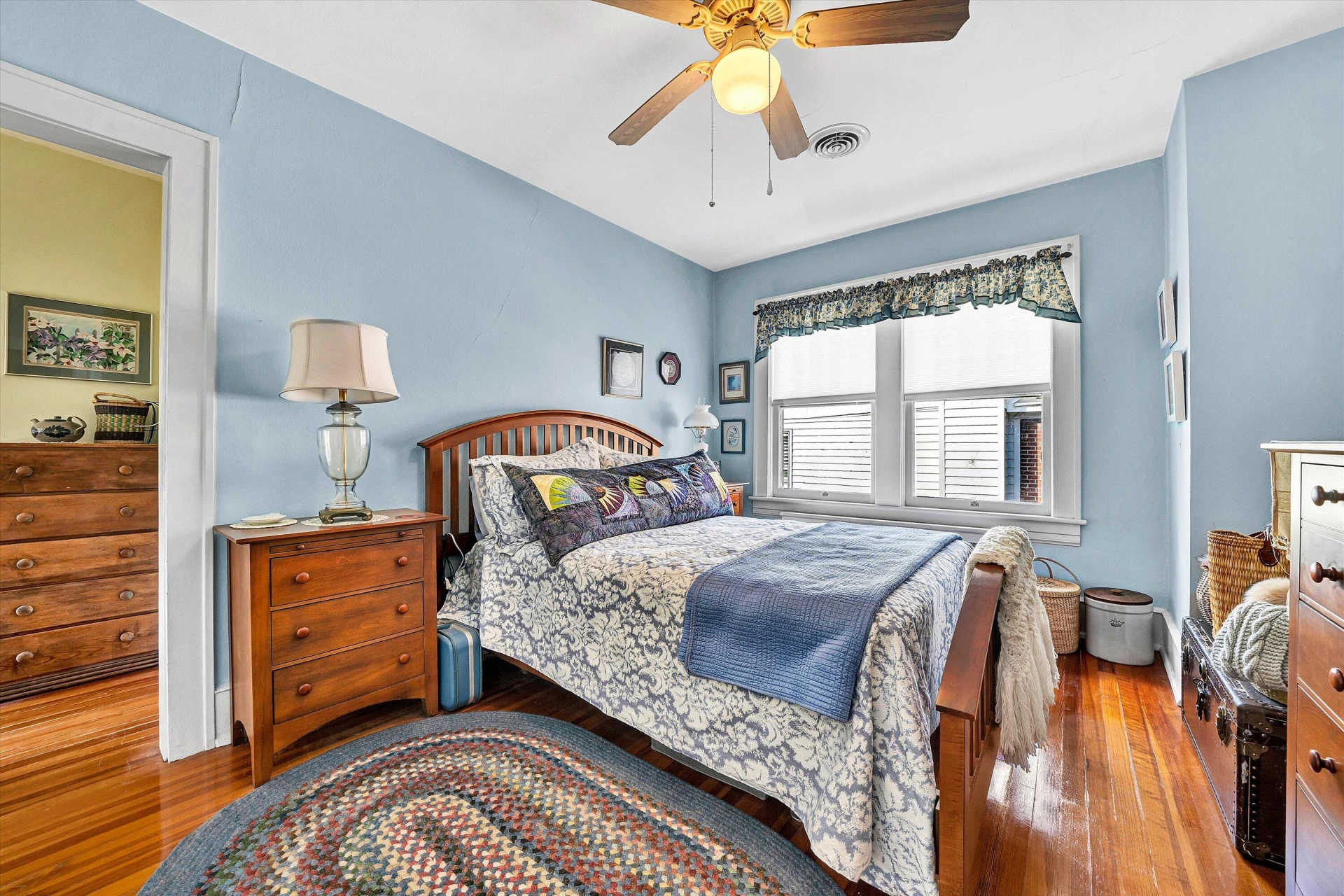 2435 Stanley AVE - Photo 24