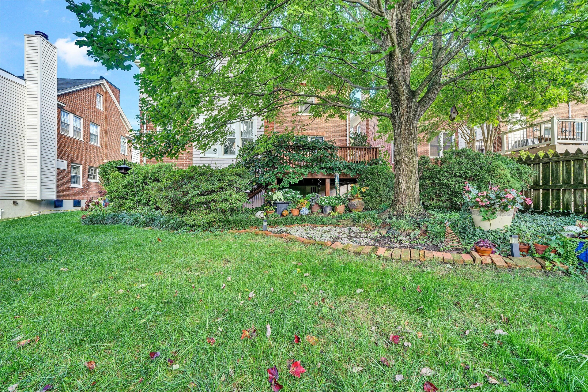 2435 Stanley AVE - Photo 41