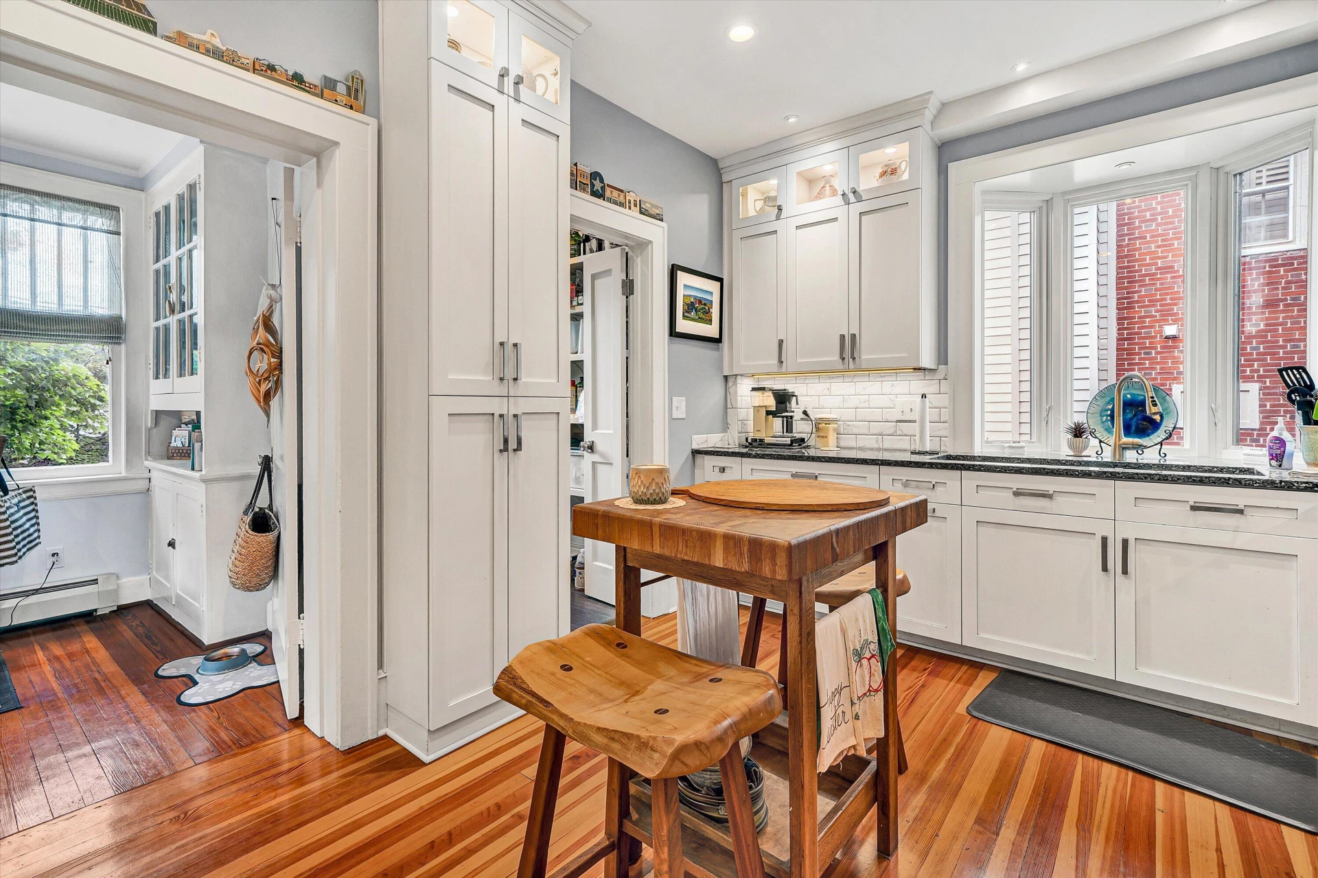 2435 Stanley AVE - Photo 12