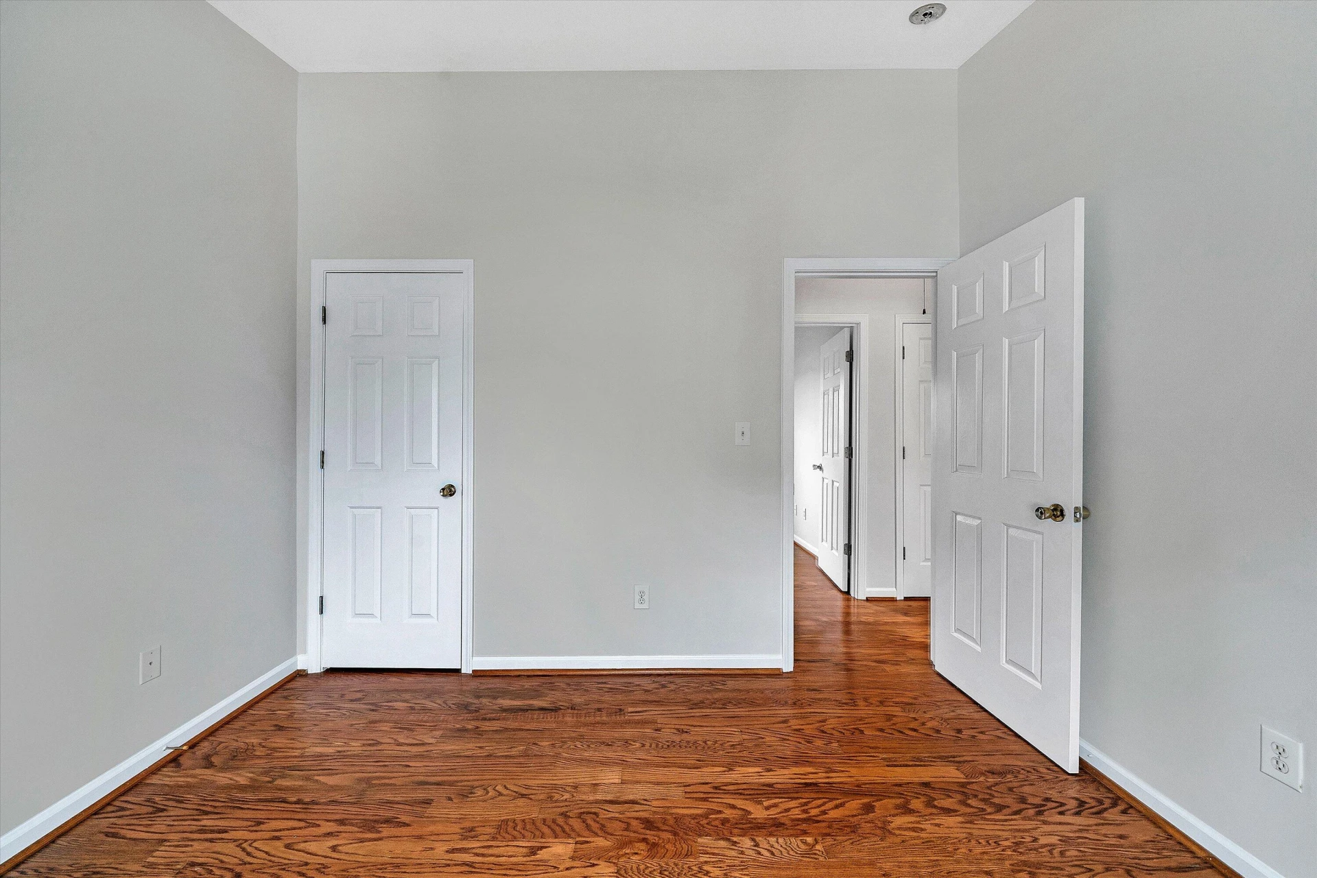 1421 24th ST - Photo 9