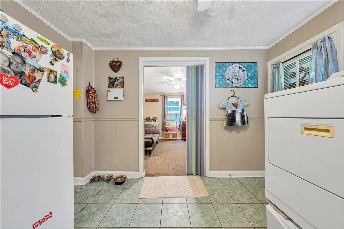 4251 Hershberger RD - Photo 12