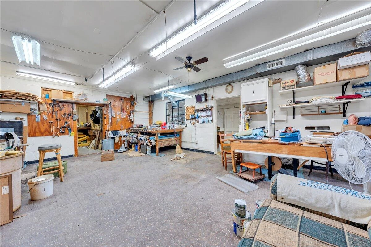 4251 Hershberger RD - Photo 27