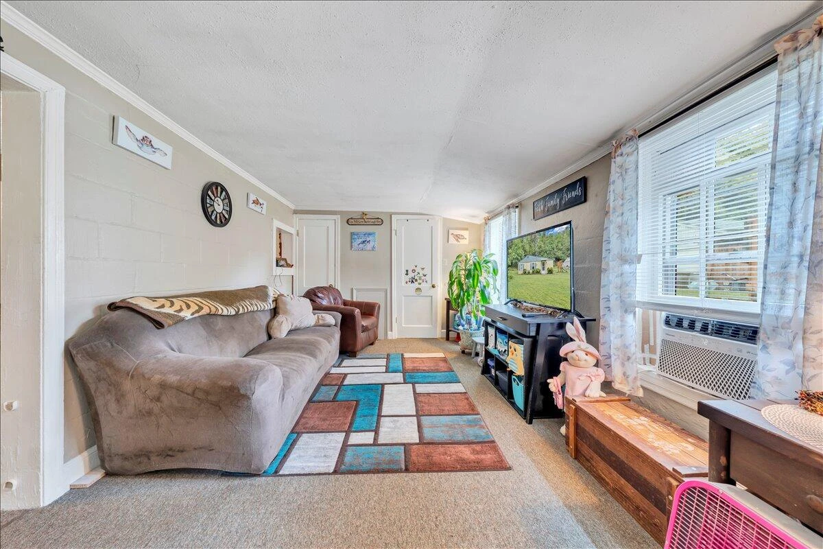 4251 Hershberger RD - Photo 3