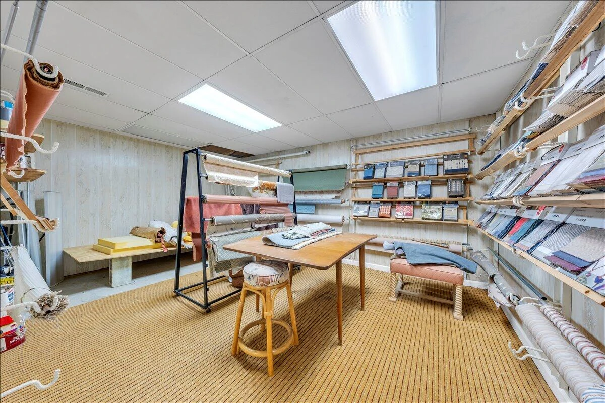 4251 Hershberger RD - Photo 31