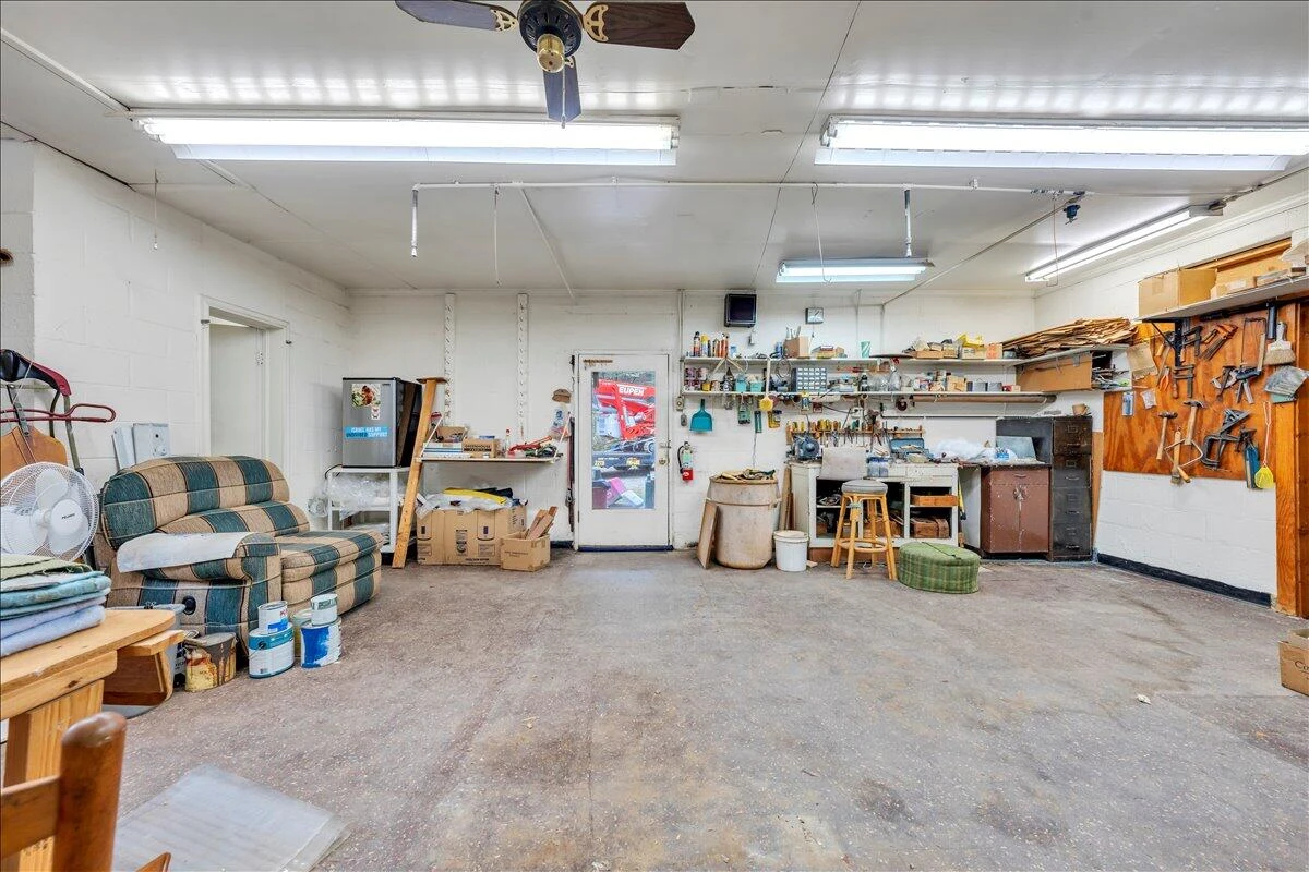 4251 Hershberger RD - Photo 33