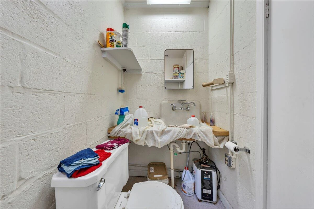 4251 Hershberger RD - Photo 34