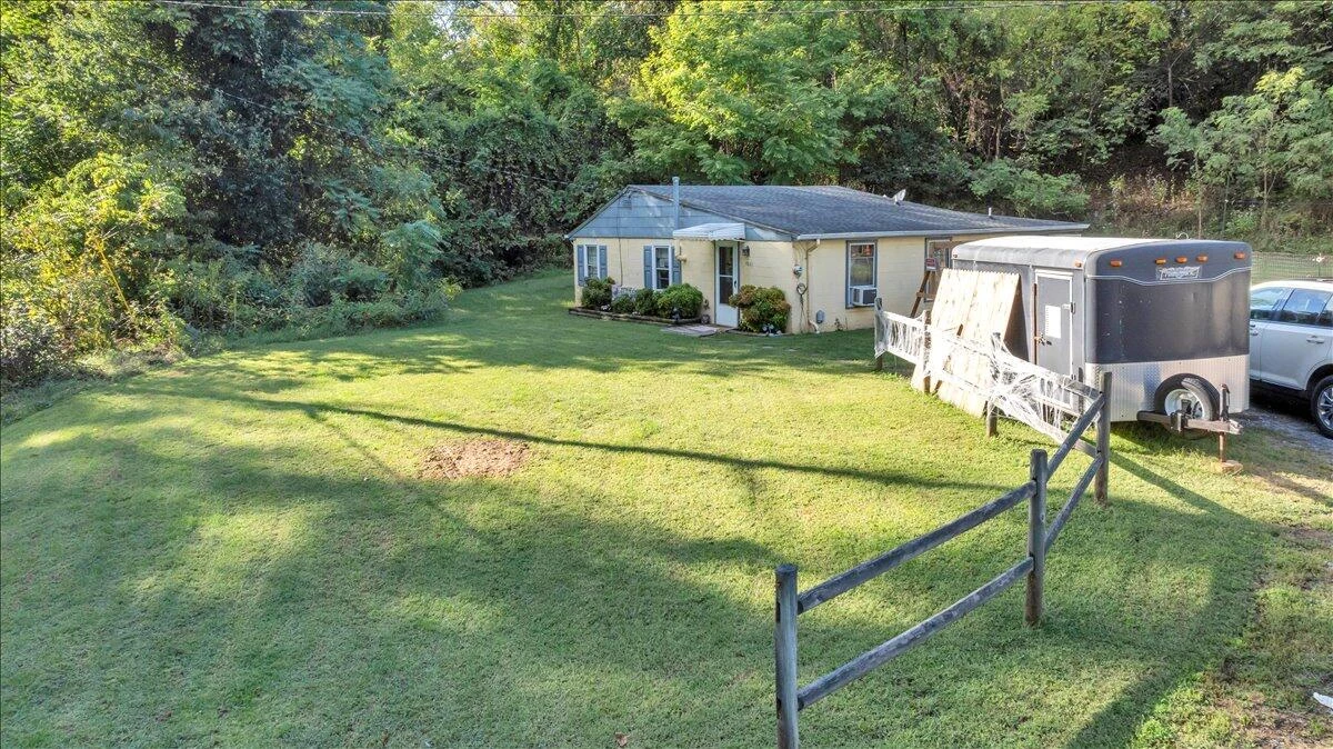 4251 Hershberger RD - Photo 38