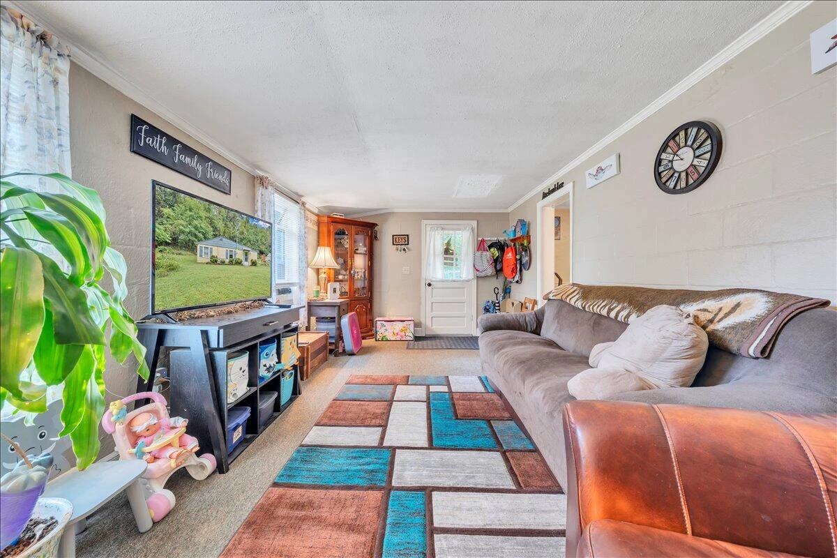 4251 Hershberger RD - Photo 4