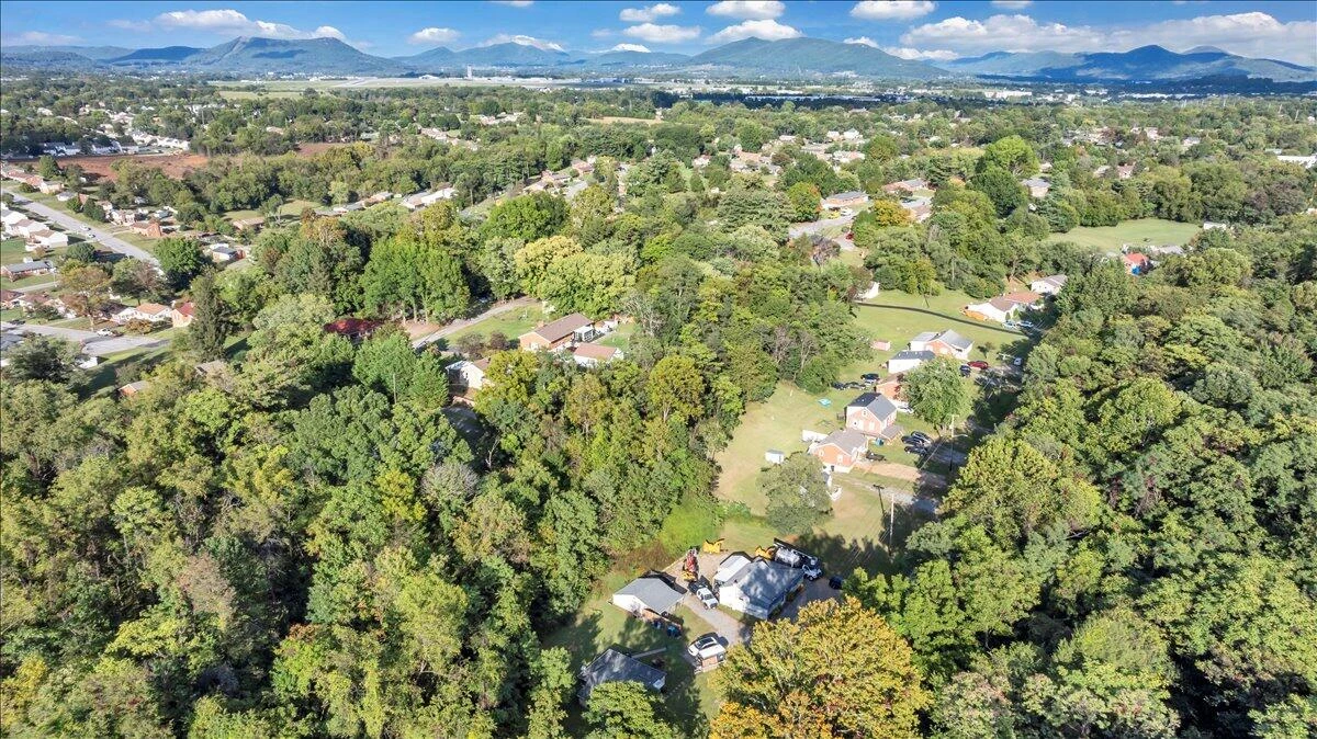 4251 Hershberger RD - Photo 43
