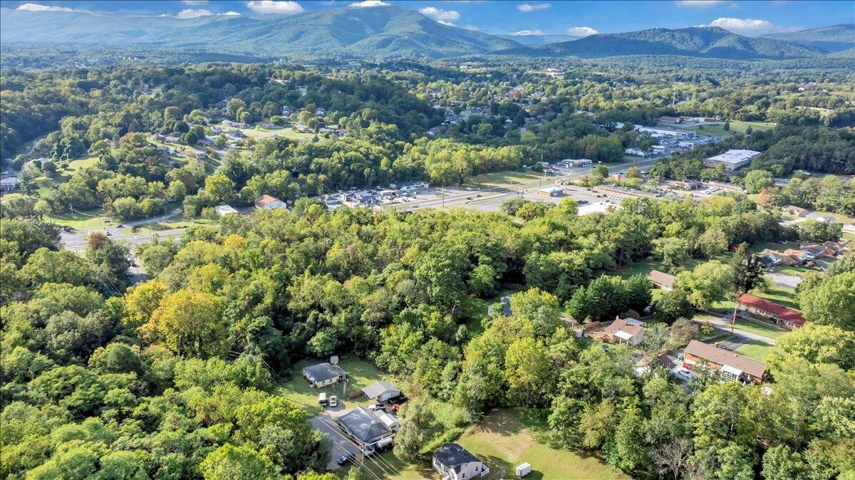 4251 Hershberger RD - Photo 44