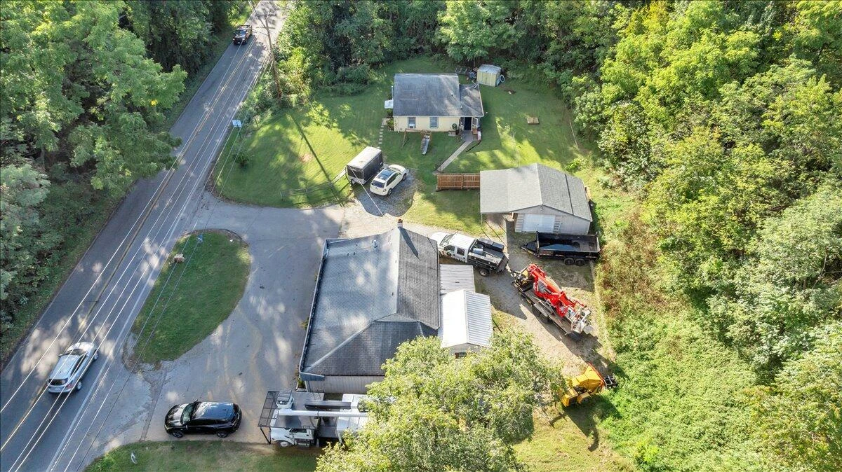 4251 Hershberger RD - Photo 48