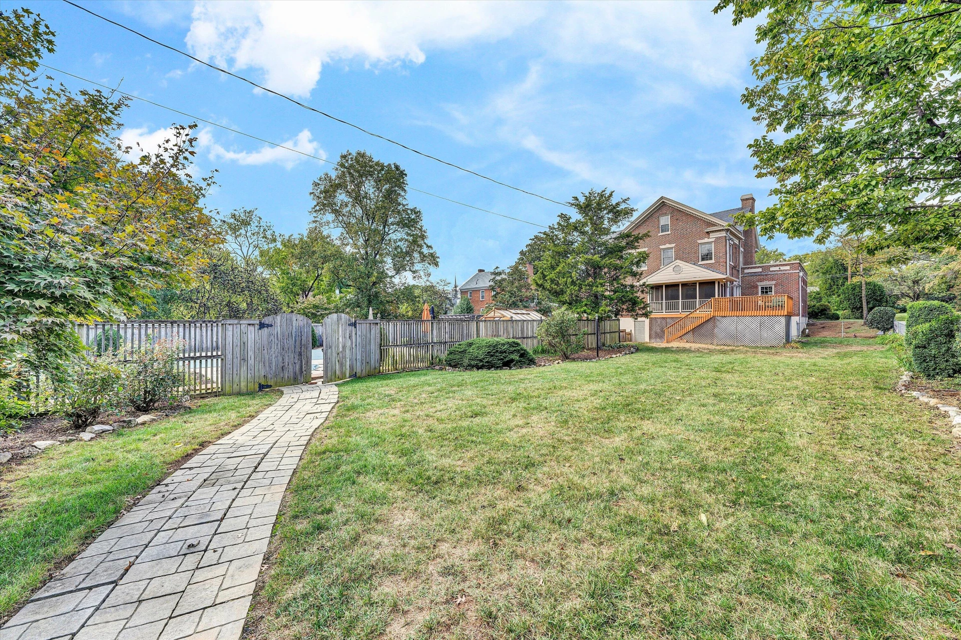 1930 Grandin RD - Photo 78
