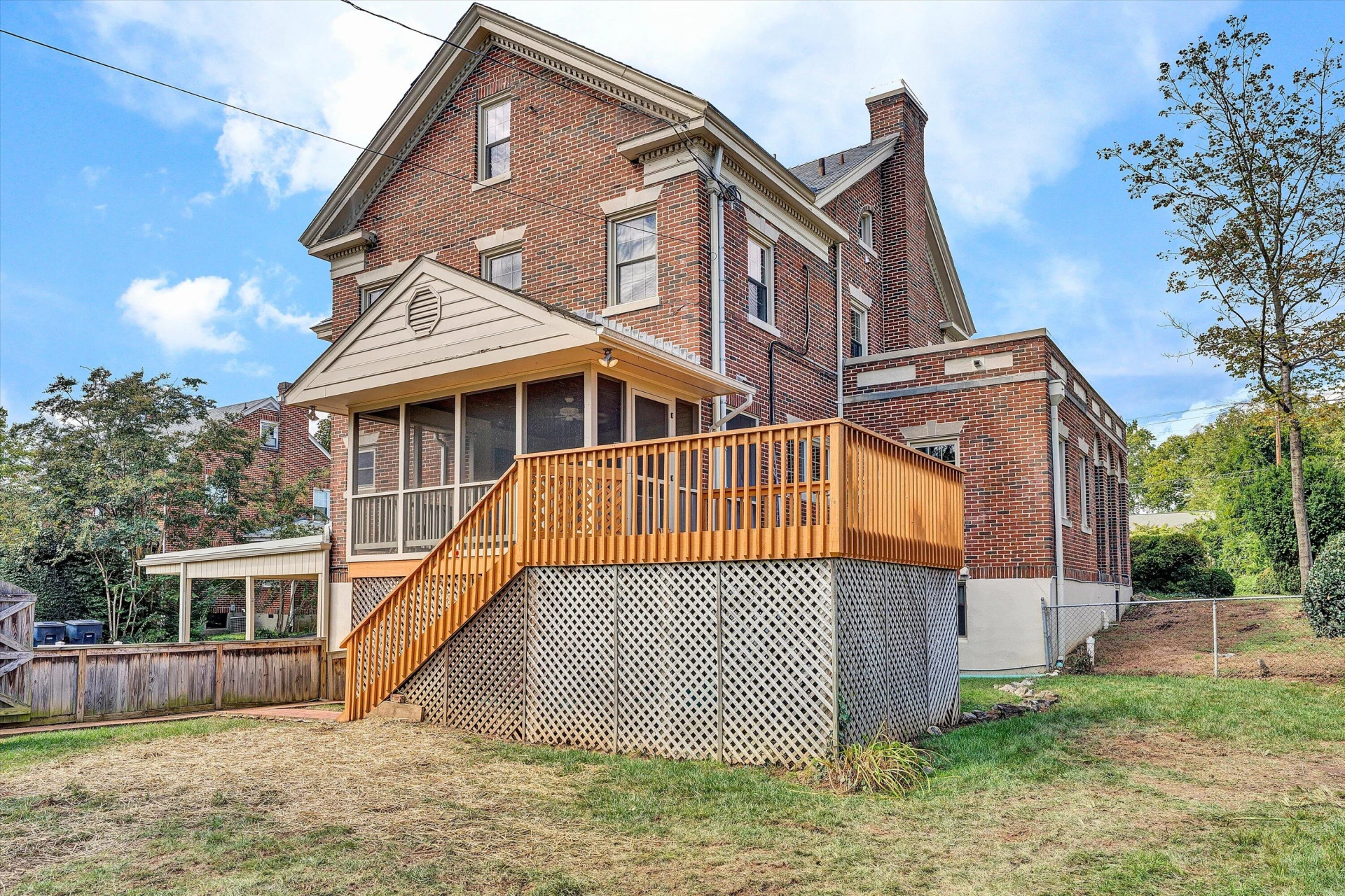 1930 Grandin RD - Photo 79