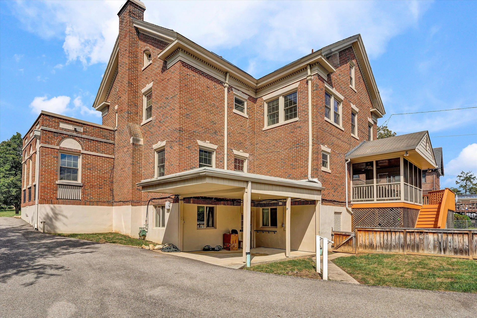 1930 Grandin RD - Photo 98