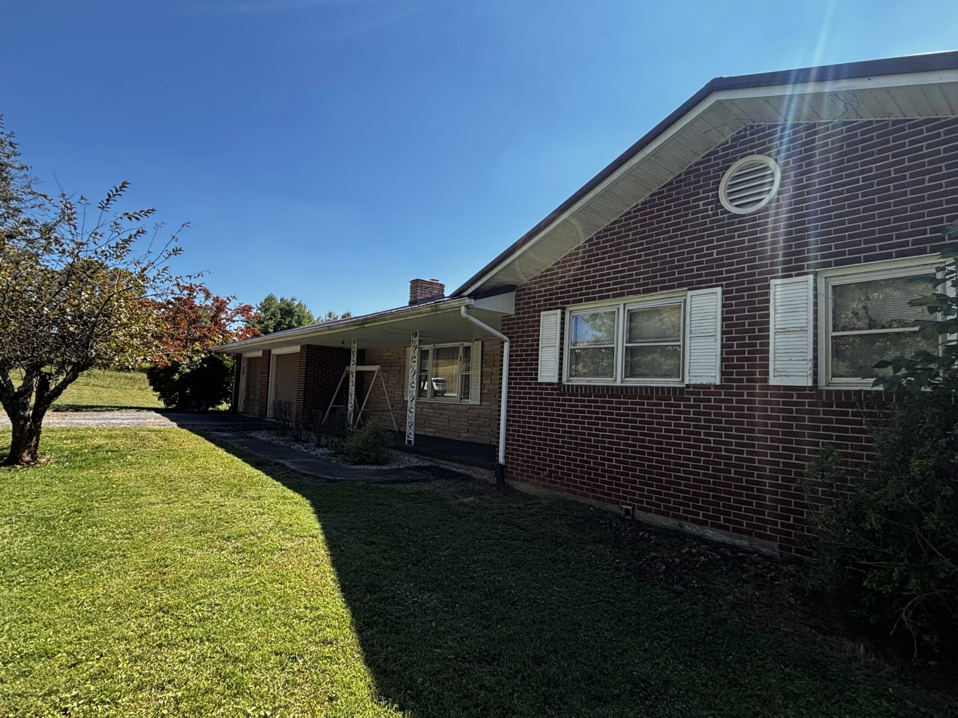 375 Barberry RD - Photo 2
