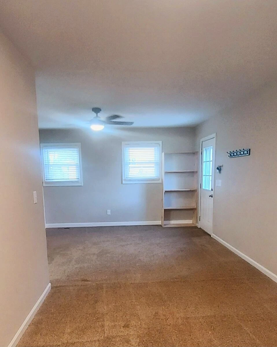 3627 Lilac AVE - Photo 10