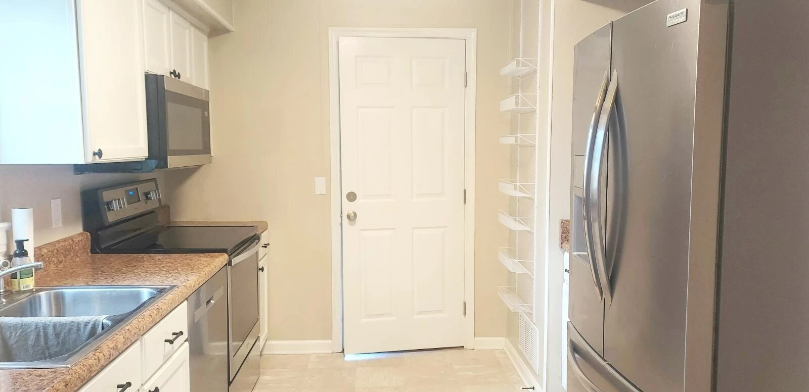 3627 Lilac AVE - Photo 14
