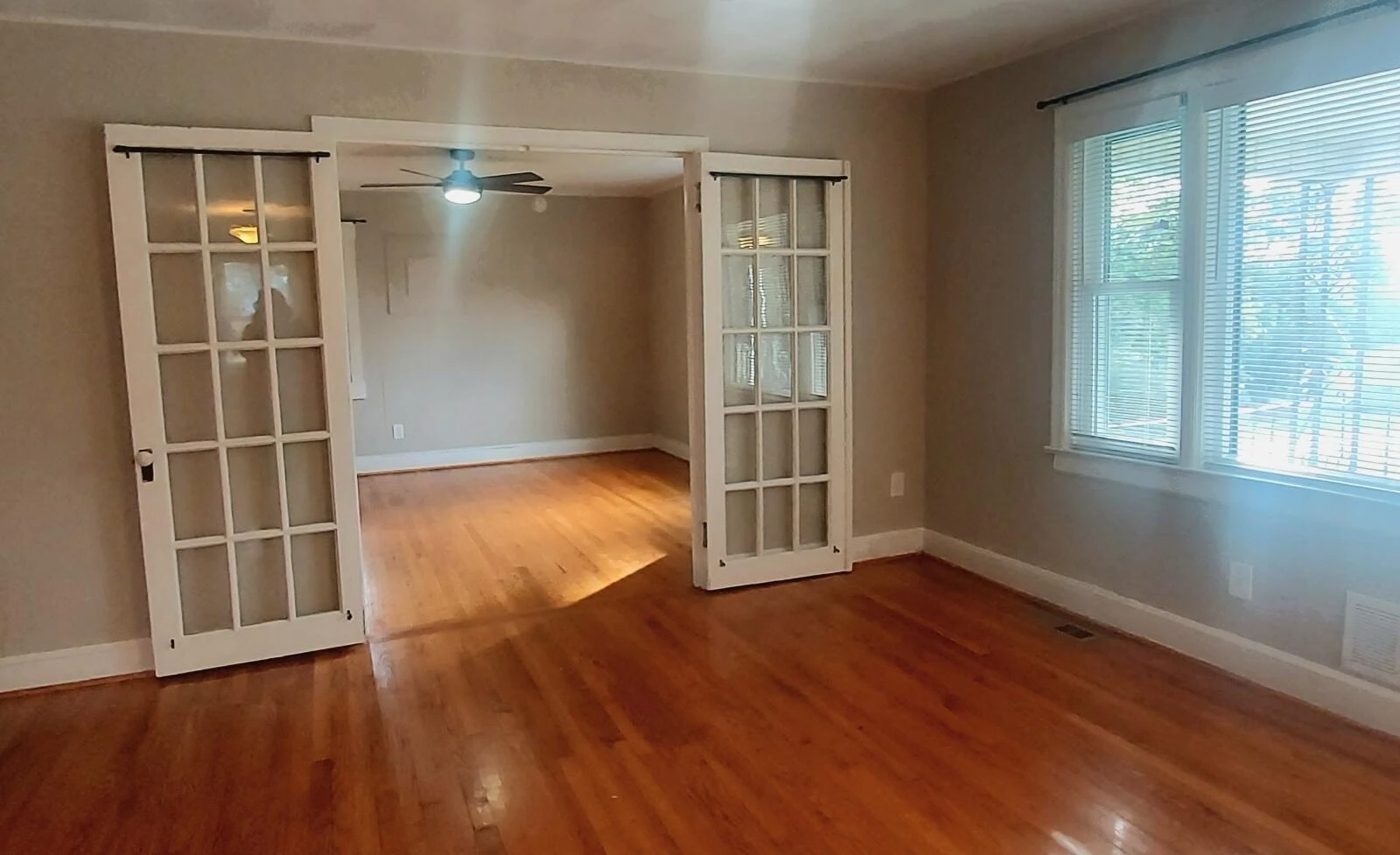 3627 Lilac AVE - Photo 6