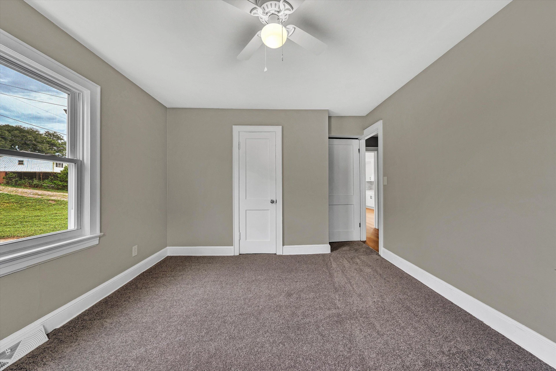 2719 Edison ST - Photo 17