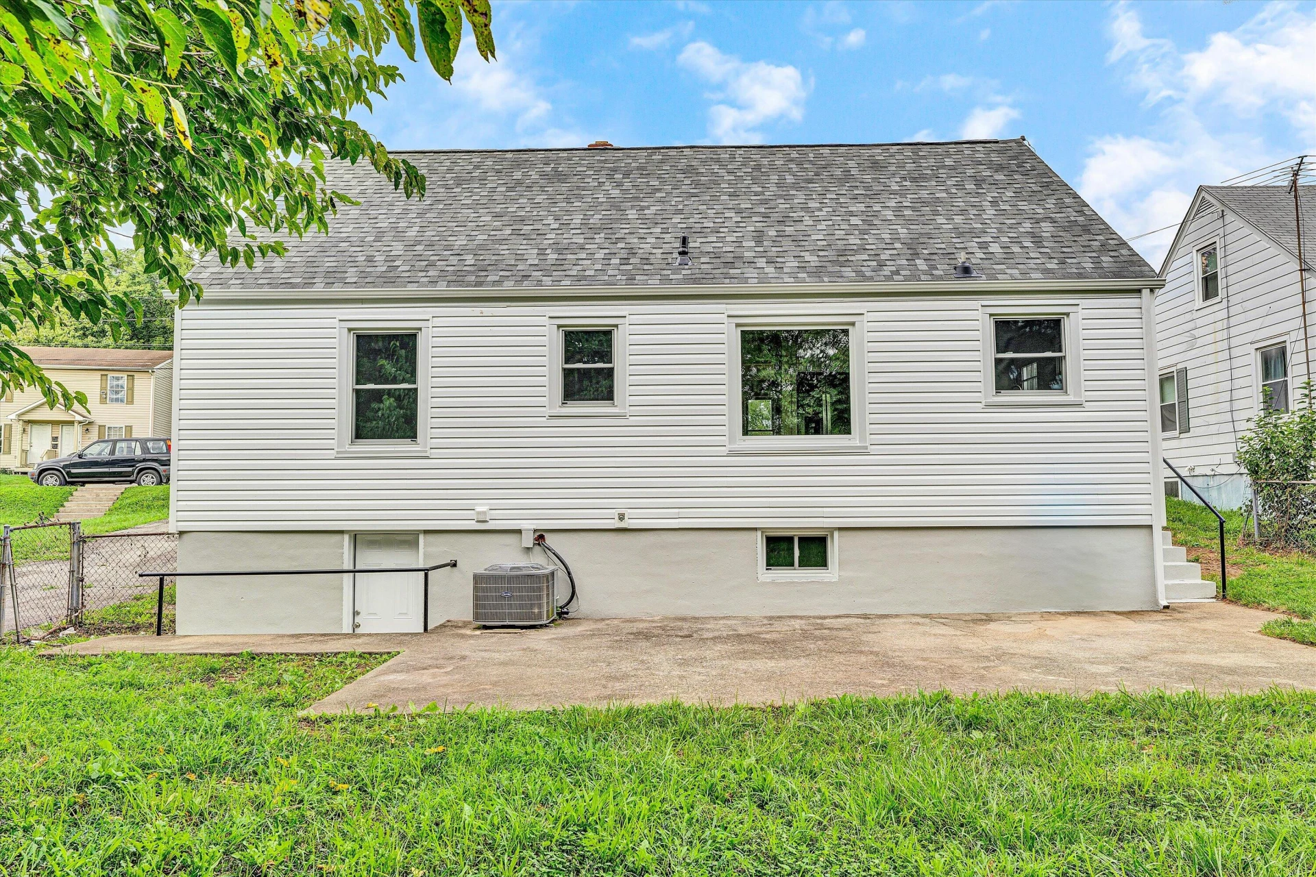 2719 Edison ST - Photo 27
