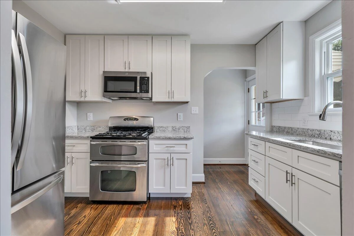3935 Richland  AVE - Photo 13