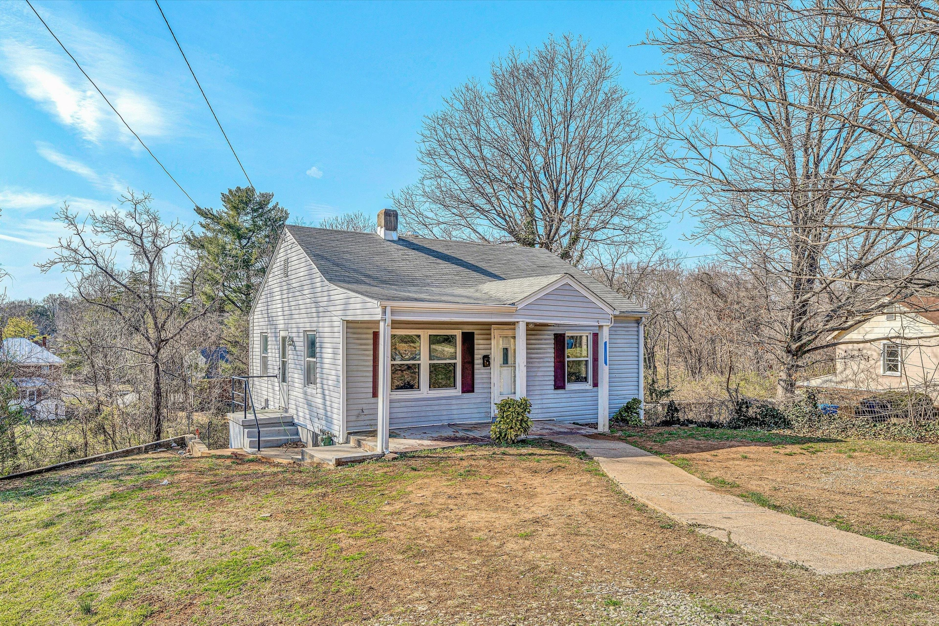 1006 Crescent ST