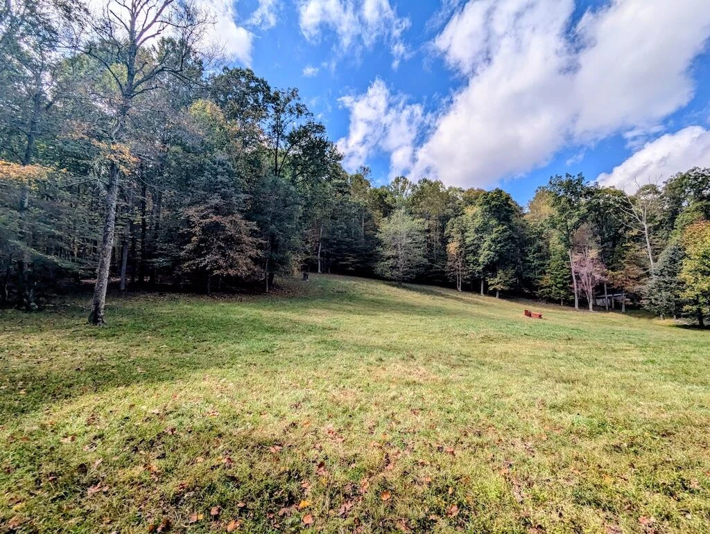 173 Hubbard RD - Photo 19