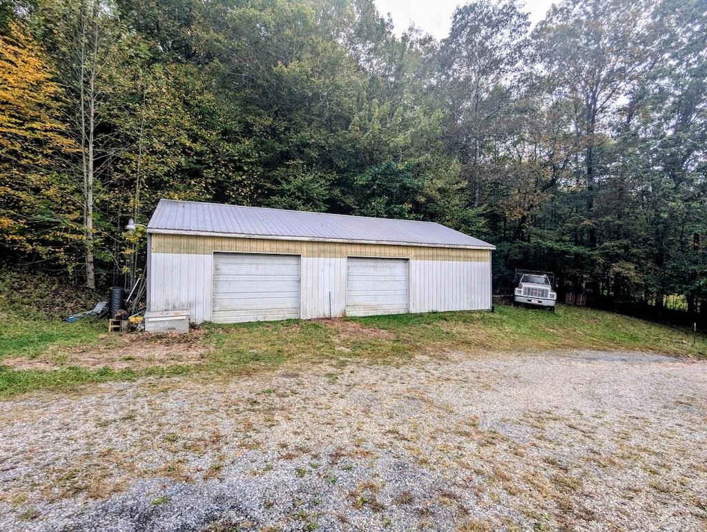 173 Hubbard RD - Photo 43