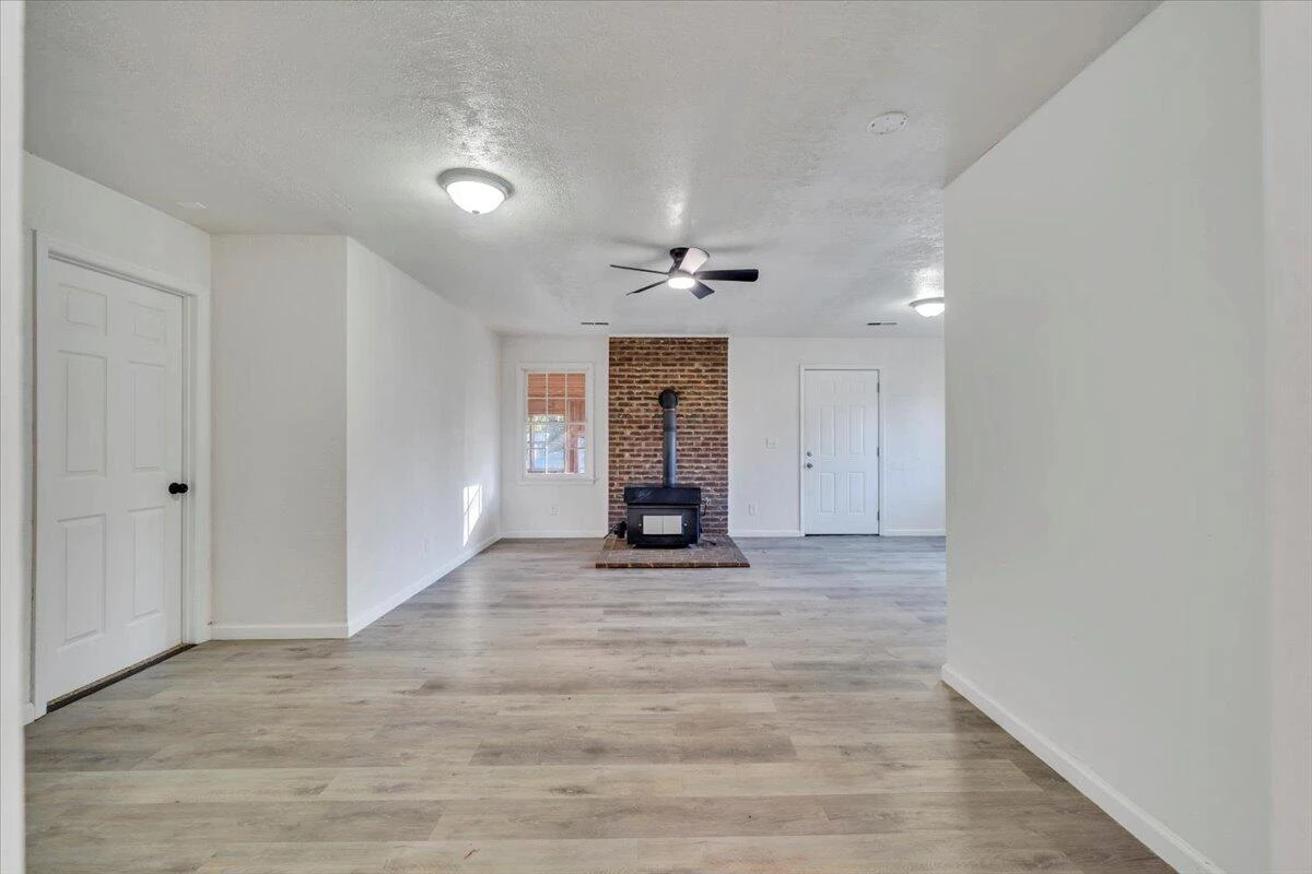 1018 Greenhurst AVE - Photo 20